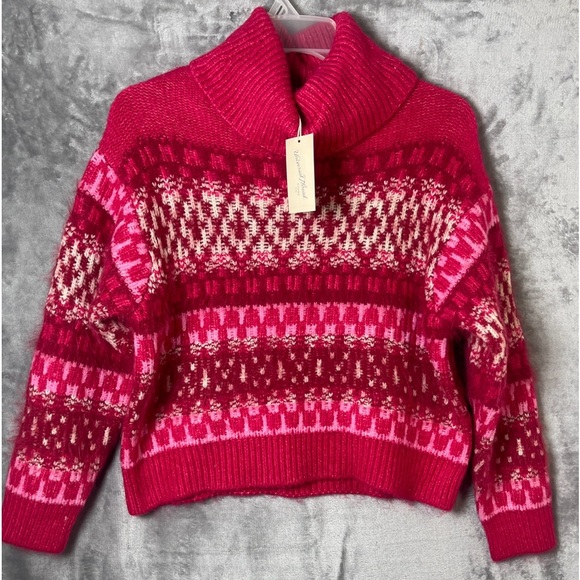 Brand new medium sweater - Picture 1 of 5